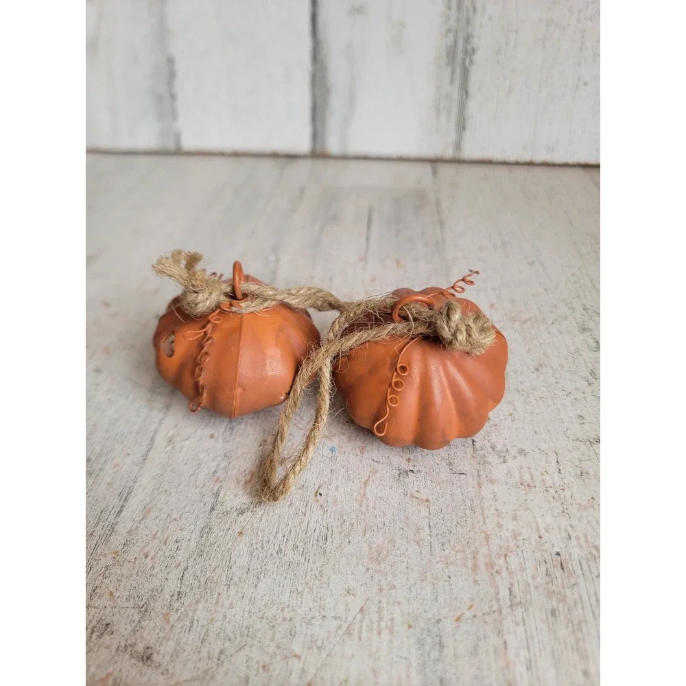 Vintage rustic pumpkin metal bell set Halloween jack O'Lantern home decor